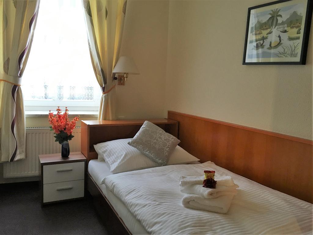 Asia Oase Hotell Arendsee  Exteriör bild